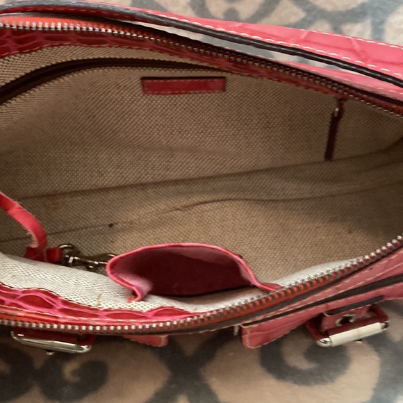 ** SALE** DOONEY & BOURKE ALLIGATOR LOOK HANDBAG - Picture 6 of 7